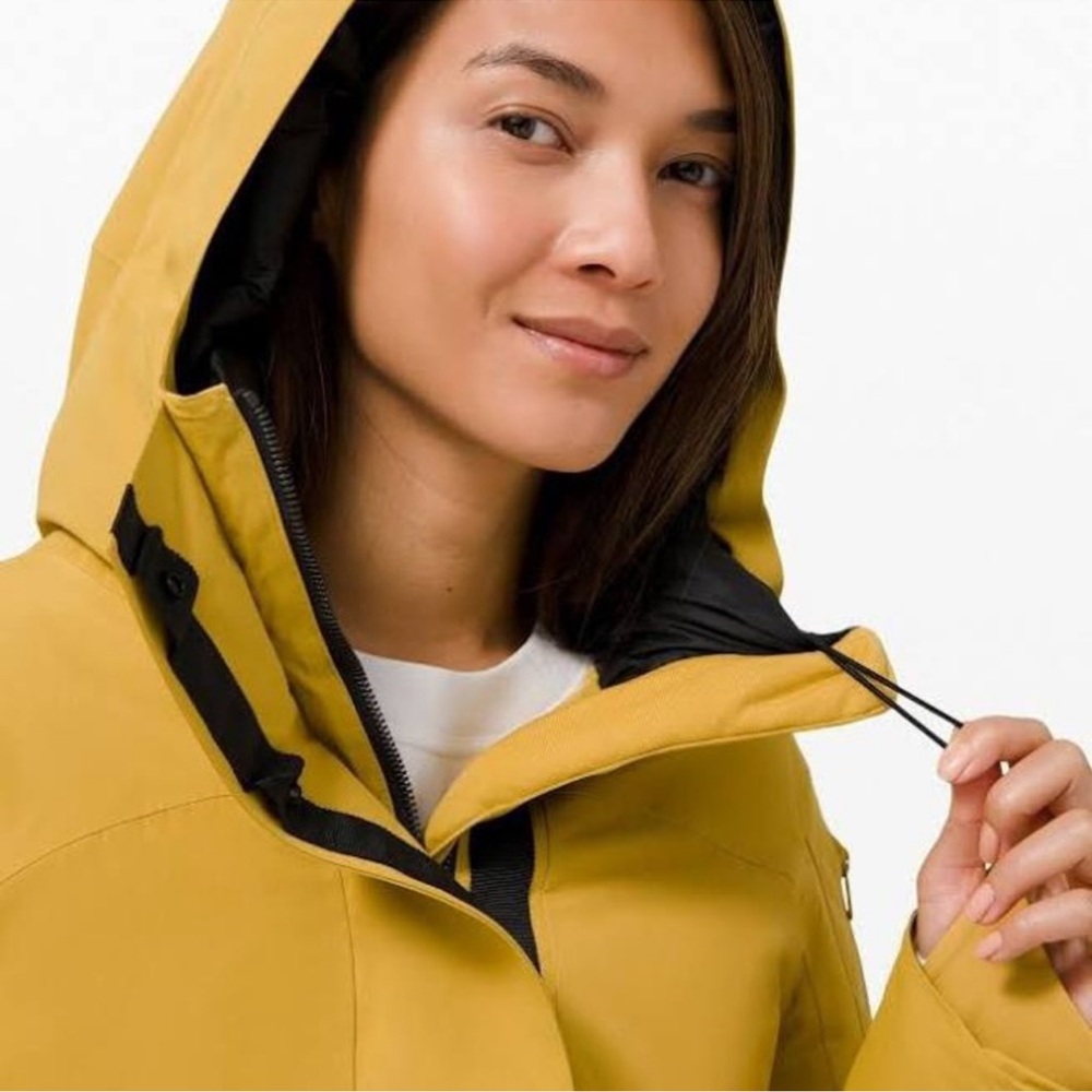 Lululemon snow warrior size 2 coat